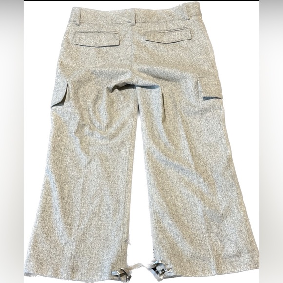 Banana Republic Martin Heather Gray Wool Wide Leg Cargo Capris 8 - Picture 3 of 8